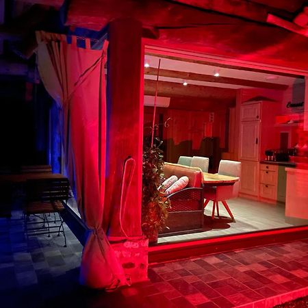 Holiday Home Ernest Zelezni With Hot Tub イヴァンチュナ・ゴリツァ エクステリア 写真